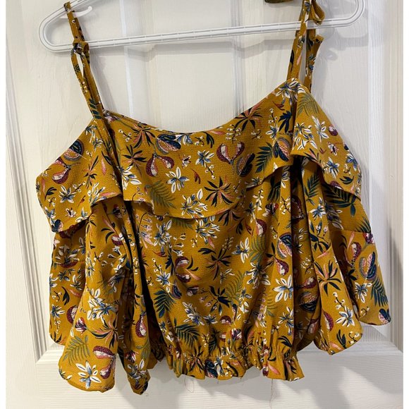 Summer top - Picture 1 of 2